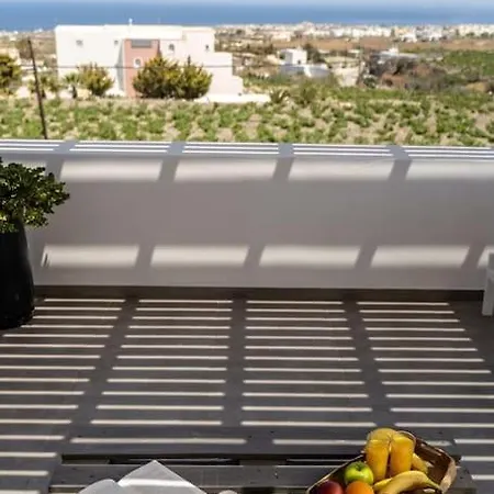 In The Heart Of & Free Pool - Nychteri Apartment Fira (Santorini)